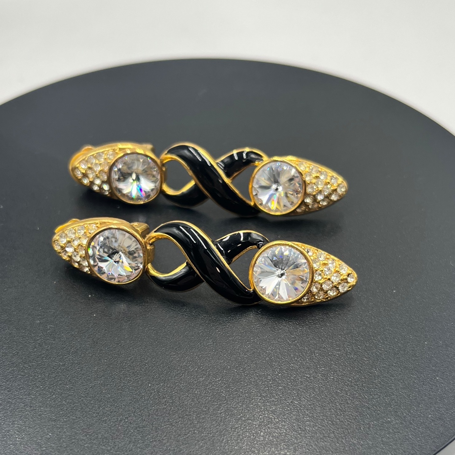 Bijoux New York Designs Dangling Clip On Earrings Crystals Rhinestones Enamel 44$